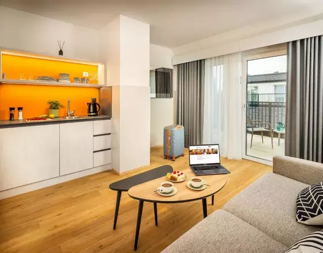 lyf Schönbrunn Vienna