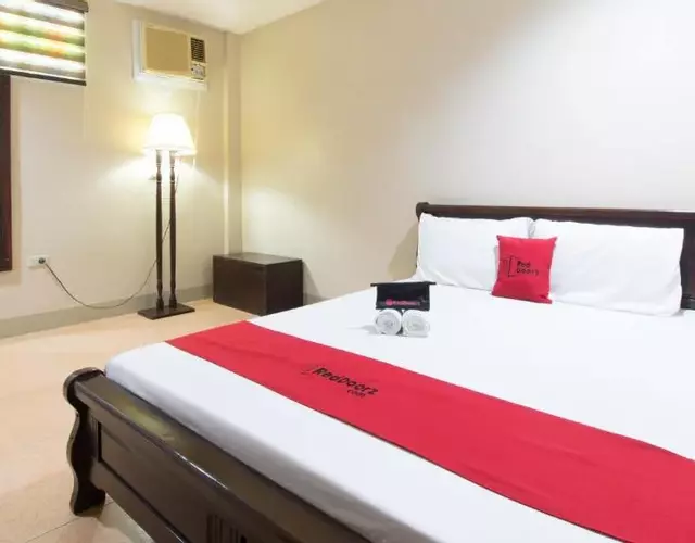 RedDoorz at Teofila Lodge