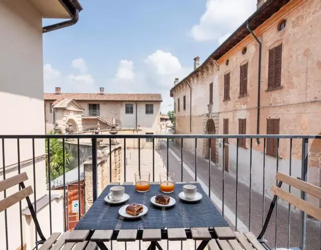 Naviglio suite apartments