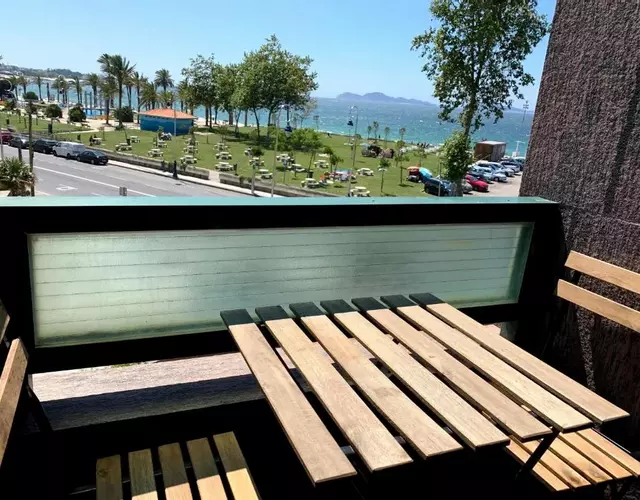 Apartamentos en Playa de Samil Primera Línea de playa Pe Na Areia