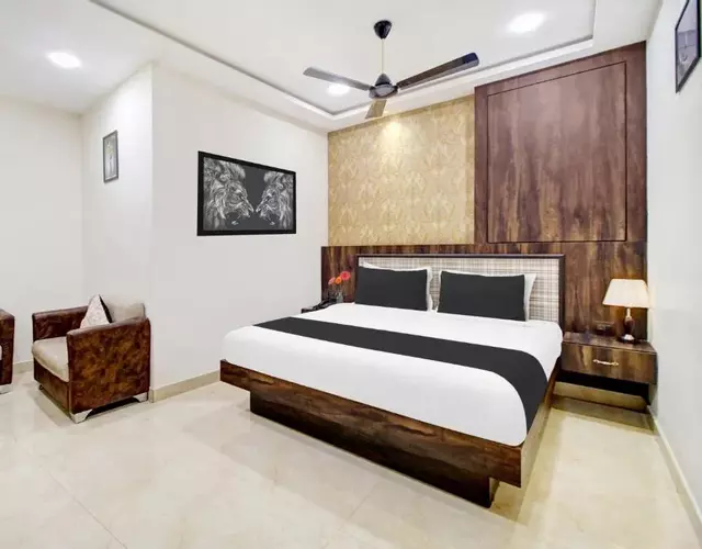 Super Hotel O Vijayawada Near Railway Station