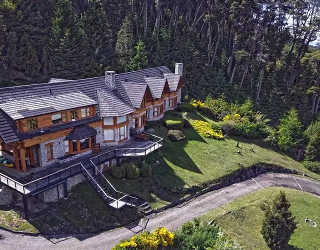 El Bosque by DOT Tradition