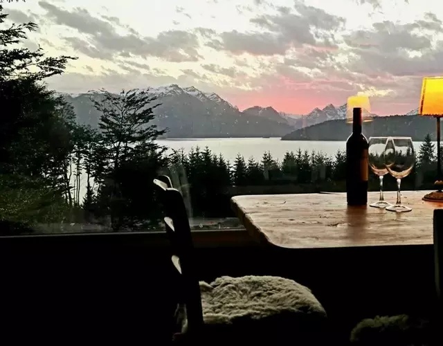 Puerto Esmeralda ESPECTACULAR DEPTO CON VISTA AL LAGO NAHUEL HUAPI