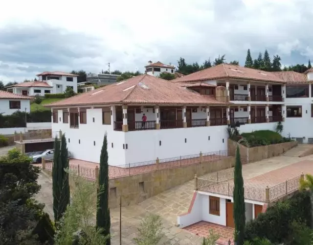 Hotel Puente Piedra