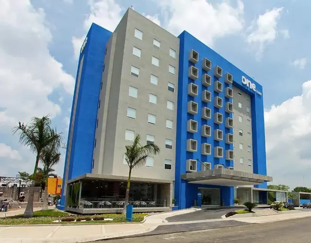 One Villahermosa 2000
