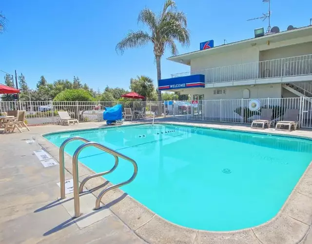 Motel 6-Tulare, CA