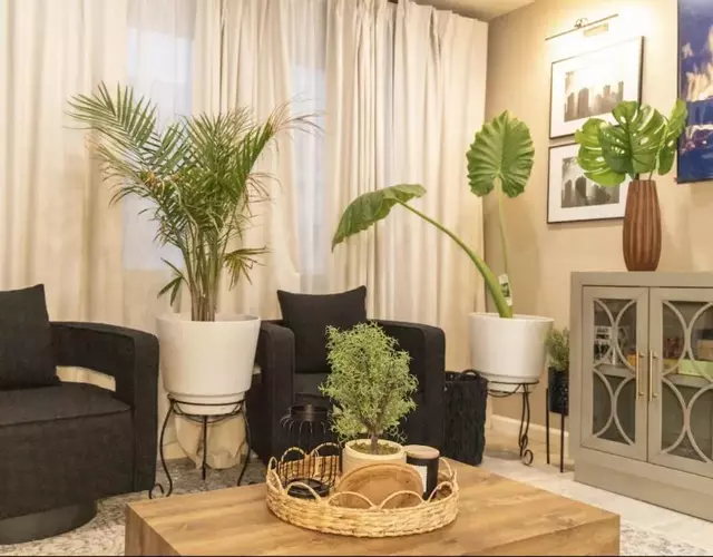 Sequoia Oasis near Downtown Exeter