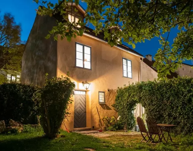 Enchanting 4 Bdr Villa close to Medieval cathedral