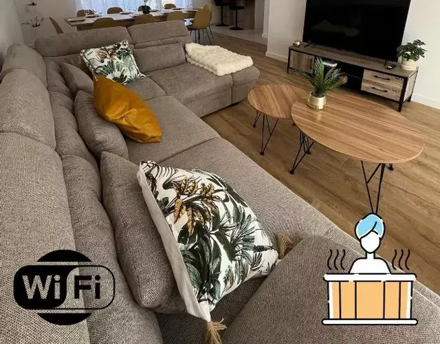 Ker Phan Cozy urban cottage with hot tub