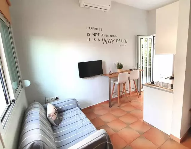 Cozy seaside studio in Lemos Vouliagmenis