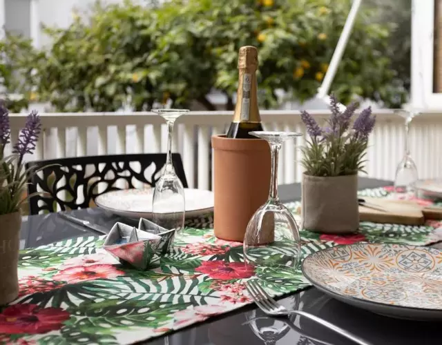 Tropicana Beachside Stay in Vouliagmeni