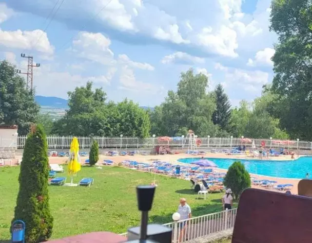 Hotel Genesis