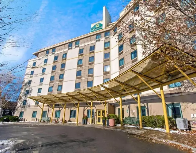 La Quinta by Wyndham Boston Somerville