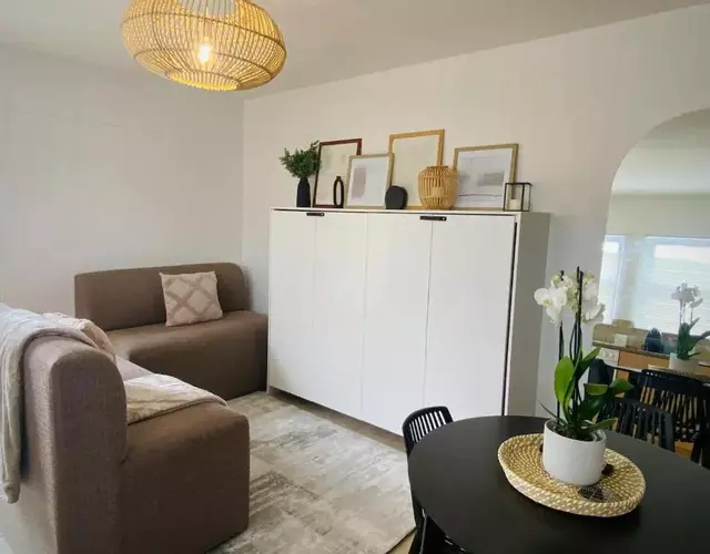 Stylish one bedroom apartment close to the beach
