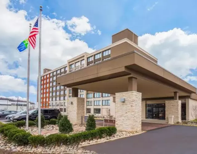 Holiday Inn Express & Suites Ft. Washington - Philadelphia by IHG