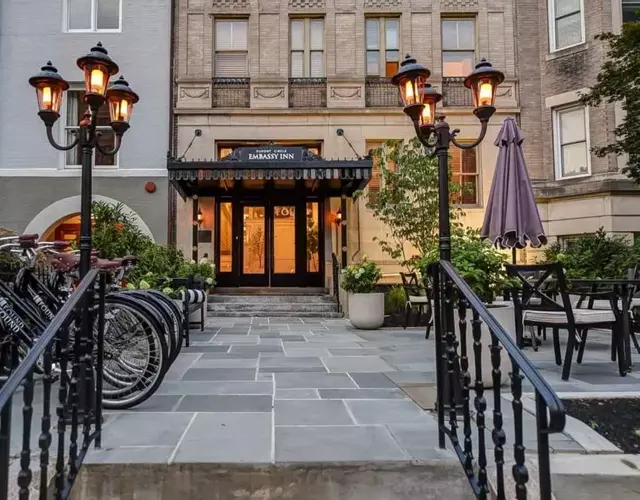 Dupont Circle Embassy Inn by FOUND