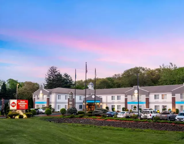 Best Western Plus New England Inn & Suites