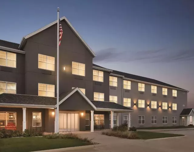 Country Inn & Suites by Radisson, Cedar Falls, IA