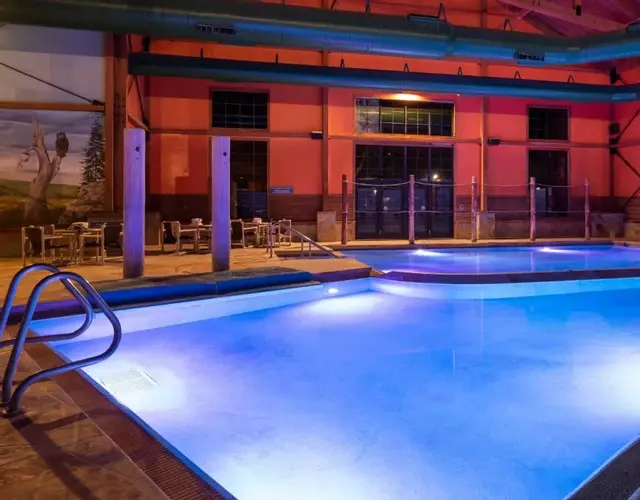 bantr Grand Hotel Wausau - Rothschild