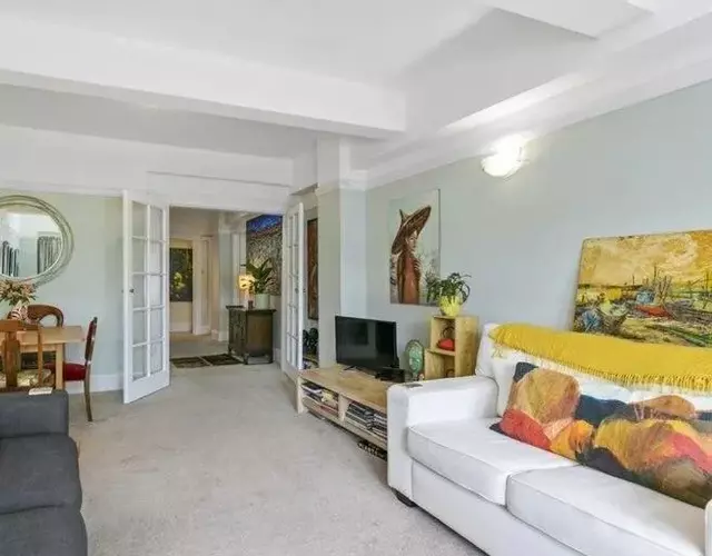 Historical 2 beds apartment with Harbour Views in OBay