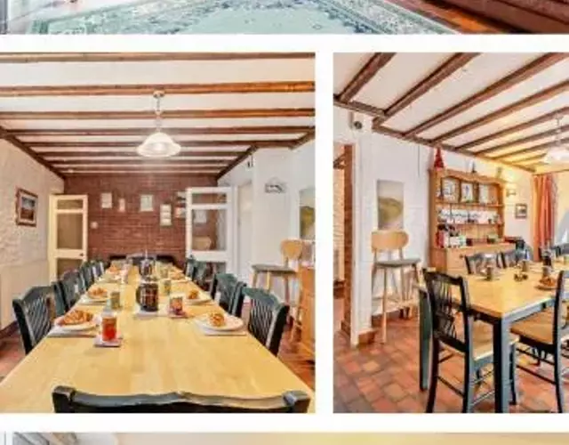 HOXNE HOUSE WEYBOURNE,N Coast sleeps 14 5 bedroom j72