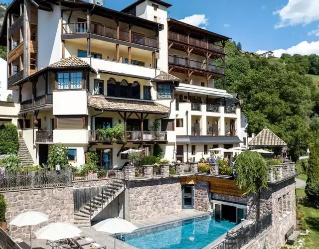 Hotel Paradies