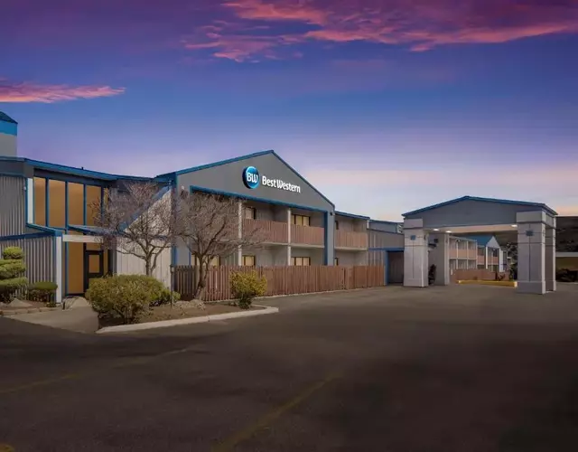 Best Western Chieftain Inn