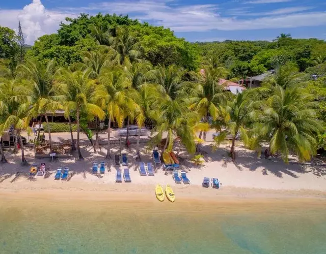 Posada Arco Iris, West End