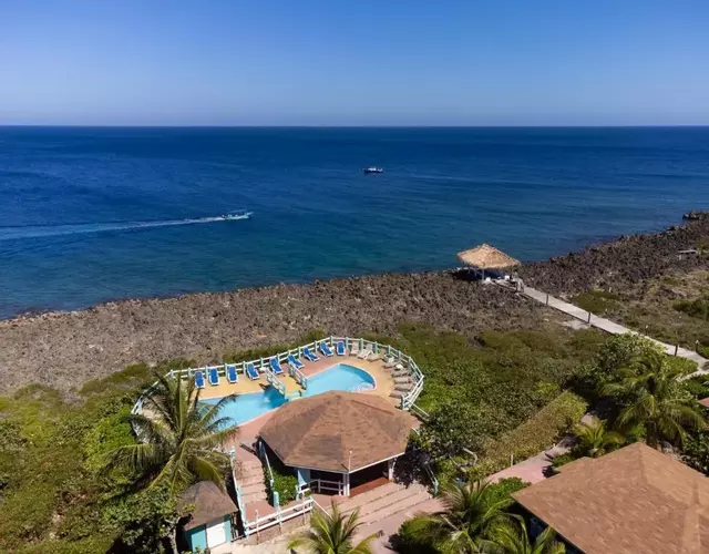 Seagrape Plantation Resort & Dive Center