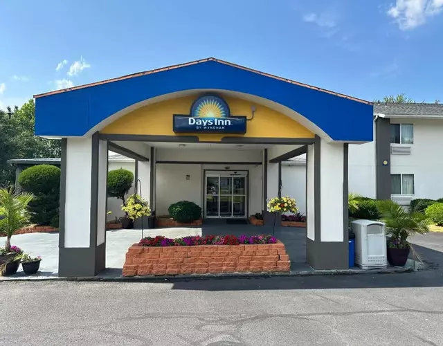 Days Inn by Wyndham Runnemede Philadelphia Area