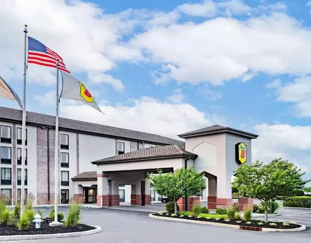 Super 8 by Wyndham Mount Laurel