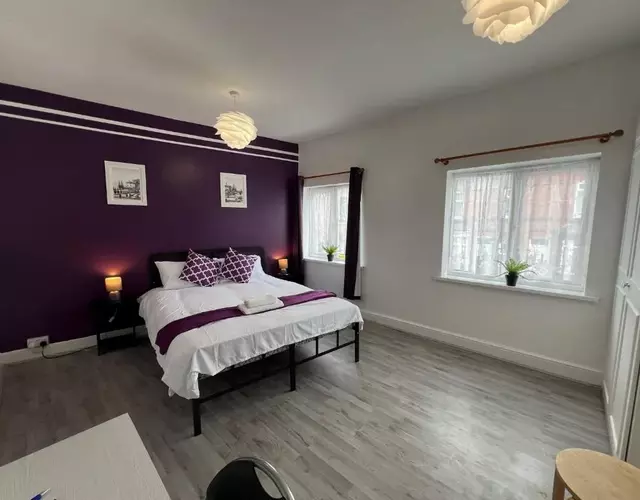 Oldbury House - Bespoke for Contractors