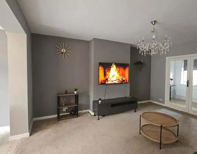 Spacious 3bed, Sleeps5, Parking