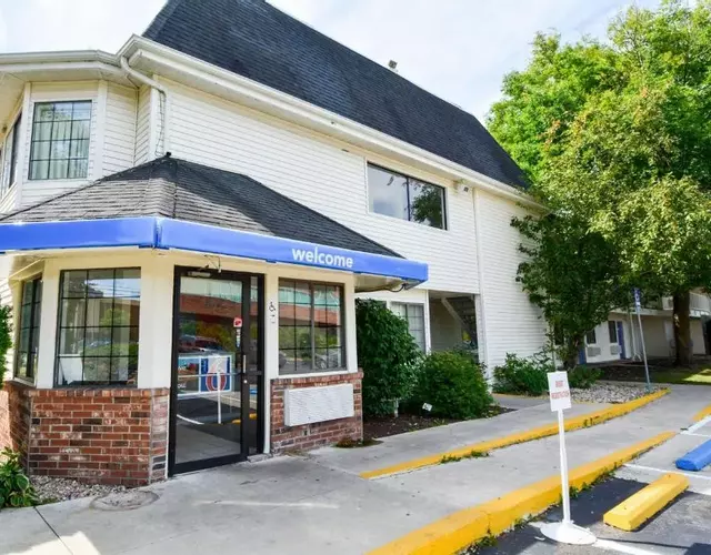 Motel 6-Wethersfield, CT - Hartford