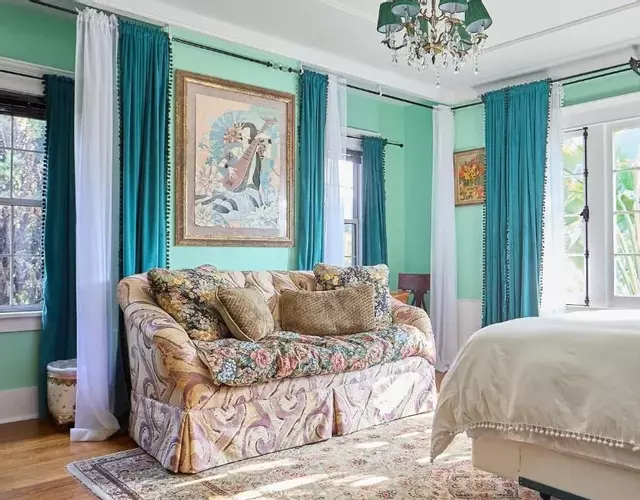 Hollywood Deluxe Homestay