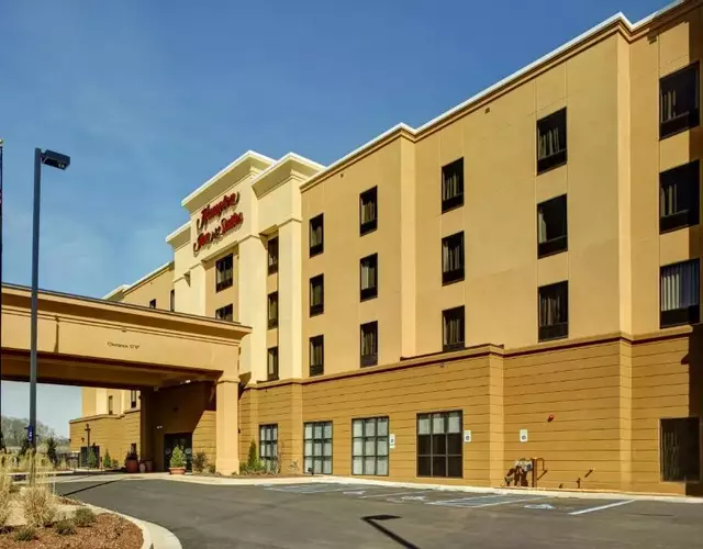 Hampton Inn and Suites Columbus, MS
