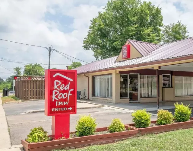 Red Roof Inn Starkville - University