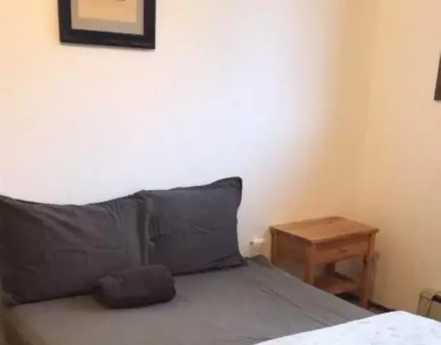 Vancouver Backpacker House - 10 min walk to Metrotown skytrain station