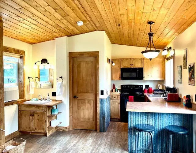 Glacier's Edge Cabins