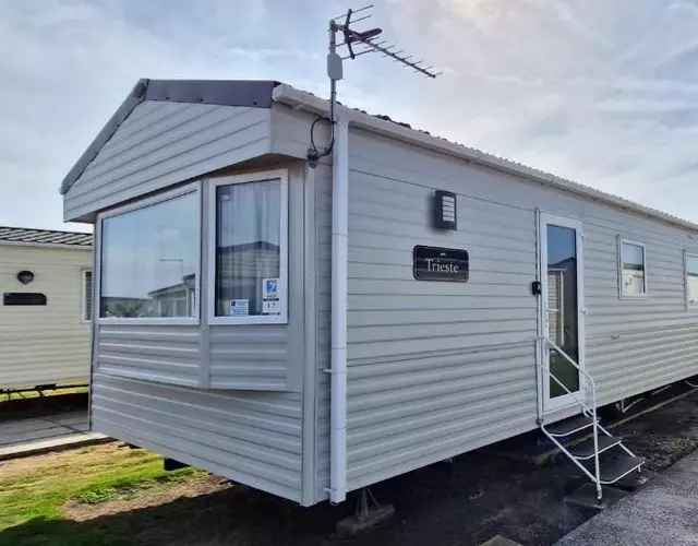 Trieste 6 Berth Caravan, Seasalter