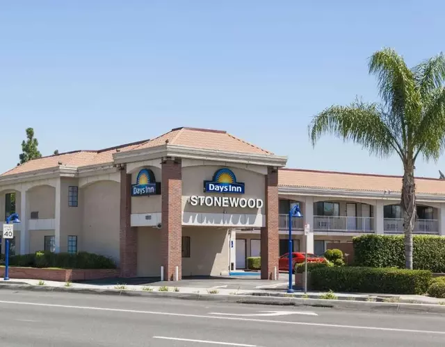 Days Inn by Wyndham Downey