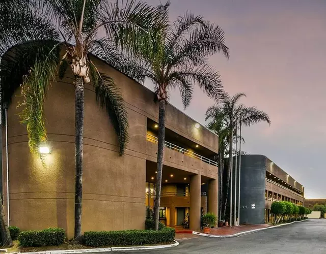 Travelodge by Wyndham Commerce Los Angeles Area
