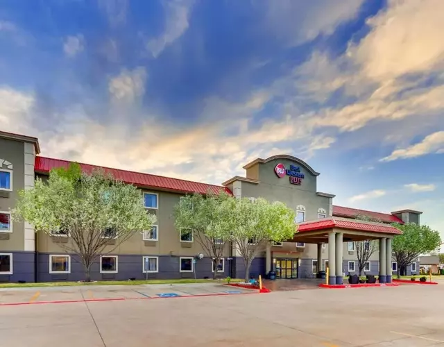 Best Western Plus University Inn & Suites