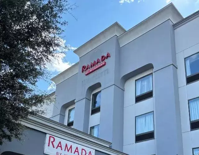 Ramada by Wyndham Burkburnett - Wichita Falls