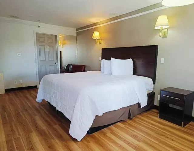 Travelers inn by OYO Wichita Falls