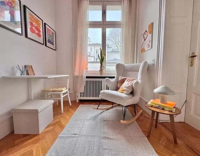 Cozy apartment in historic villa