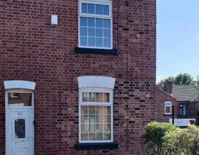 Victorian Semi Detached House behind the High Street