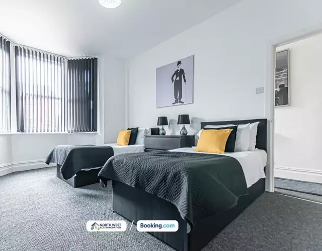 Wigan Short Let Spacious 4BR, Contractors Welcome