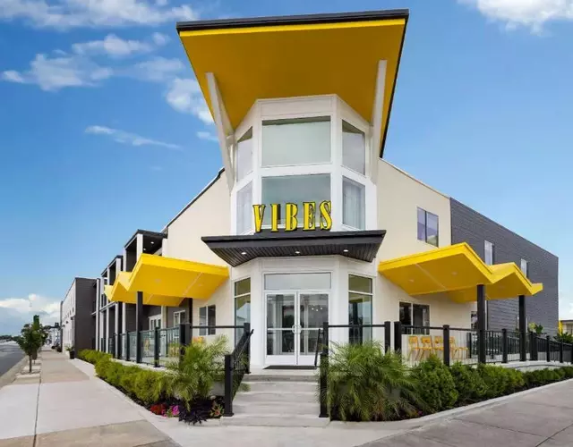 The Vibes Hotel, Trademark Collection by Wyndham