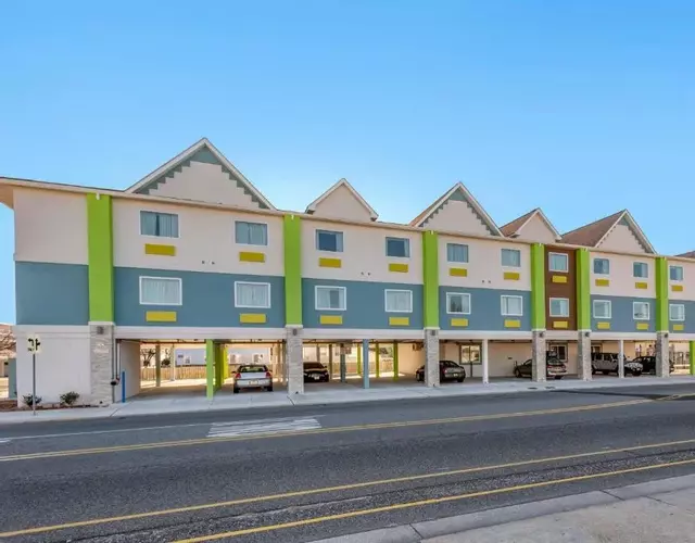 The Waves Hotel, an Ascend Collection Hotel